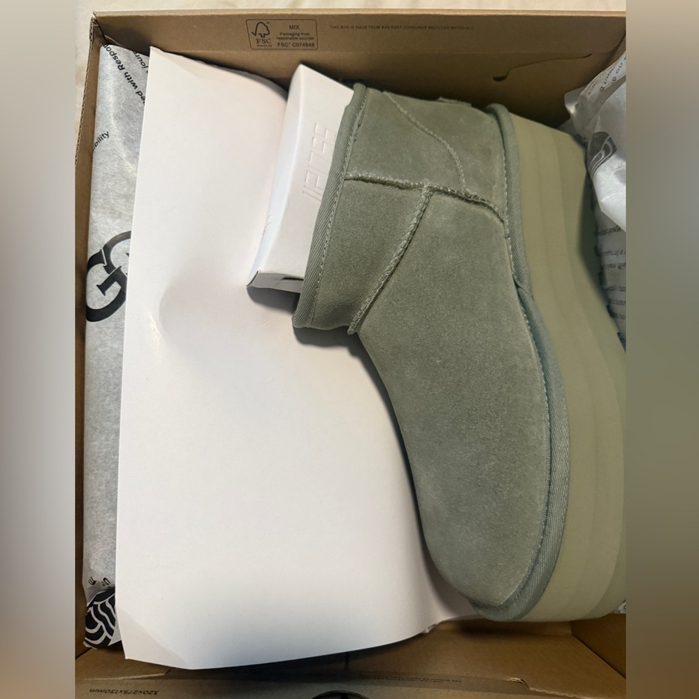 UGG Ultra Mini Platform Shaded Clover